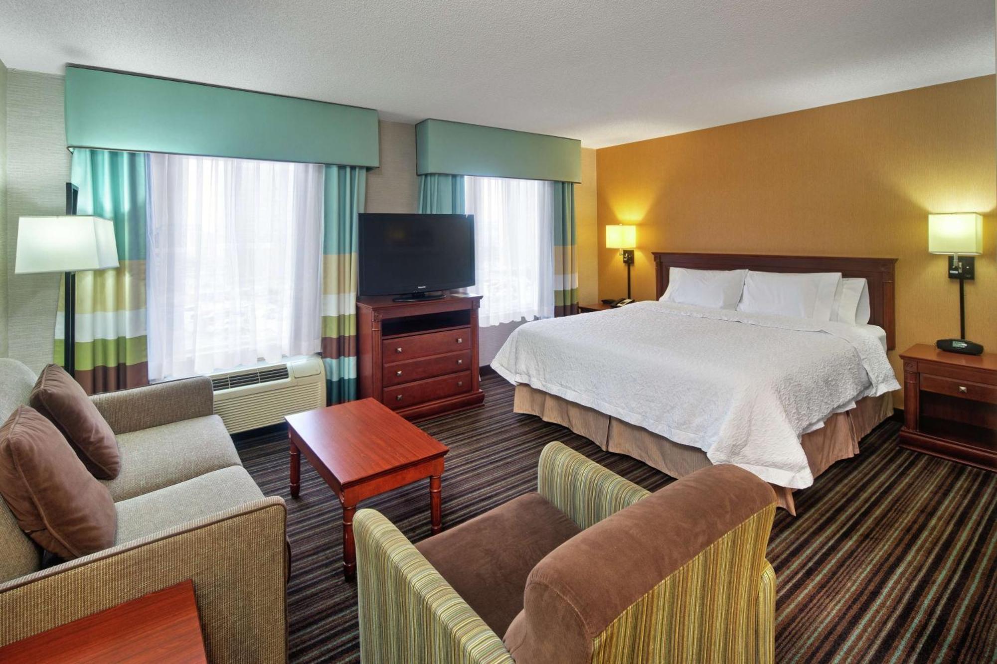 Hampton & By Hilton Toronto Airport Hotel Mississauga