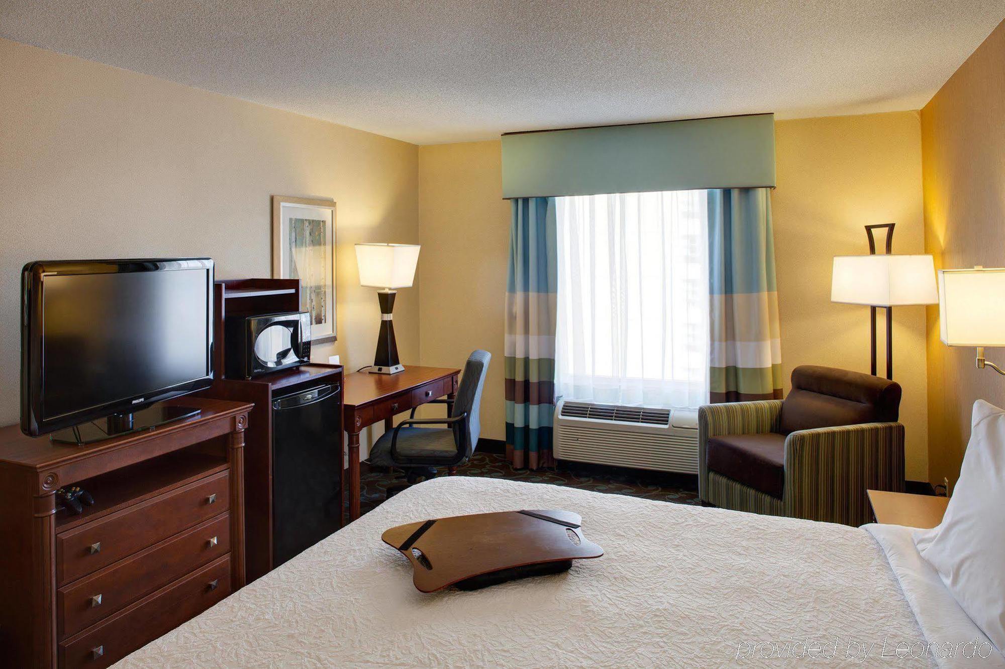 Hampton & By Hilton Toronto Airport