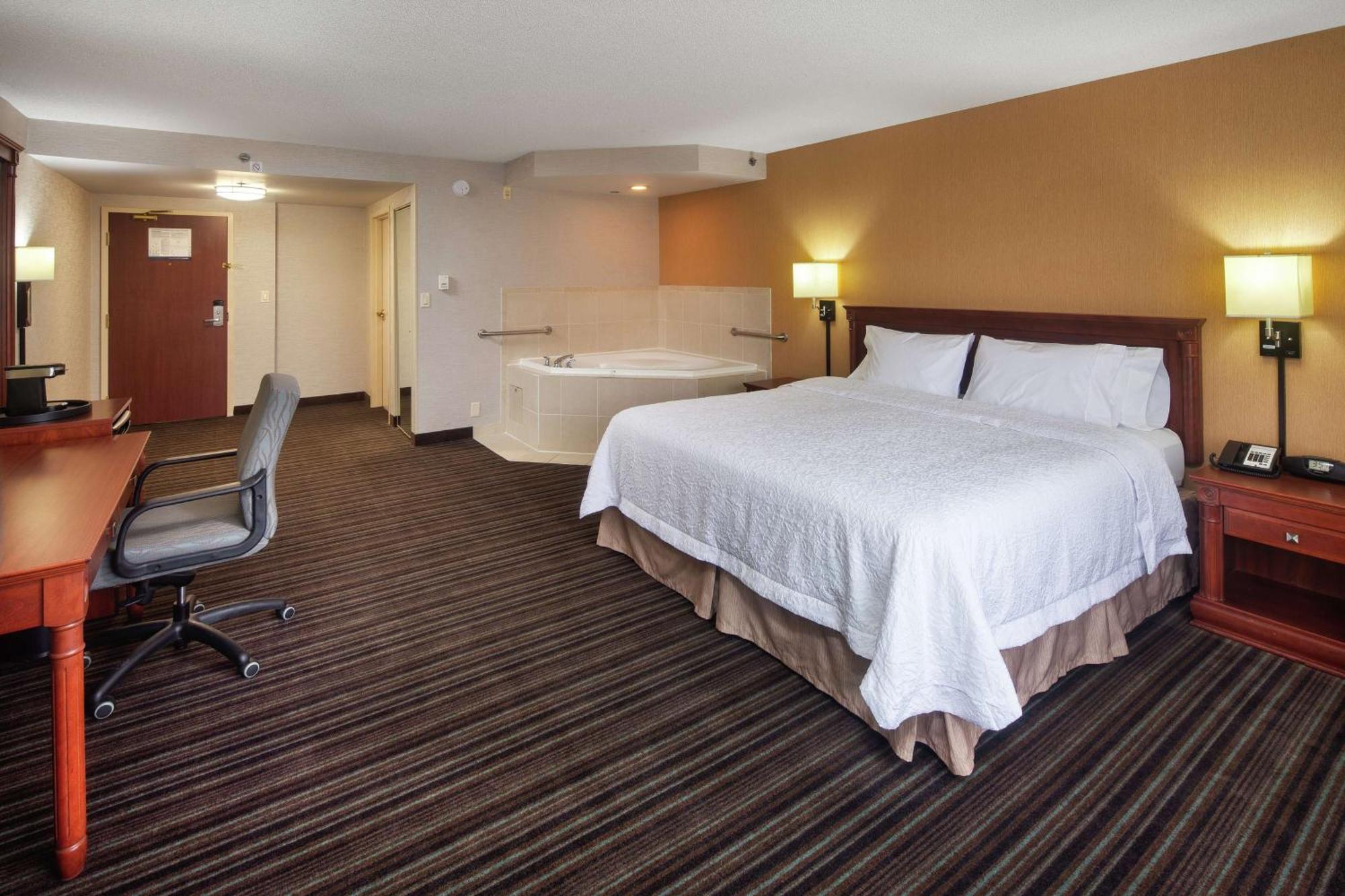 Hampton & By Hilton Toronto Airport
