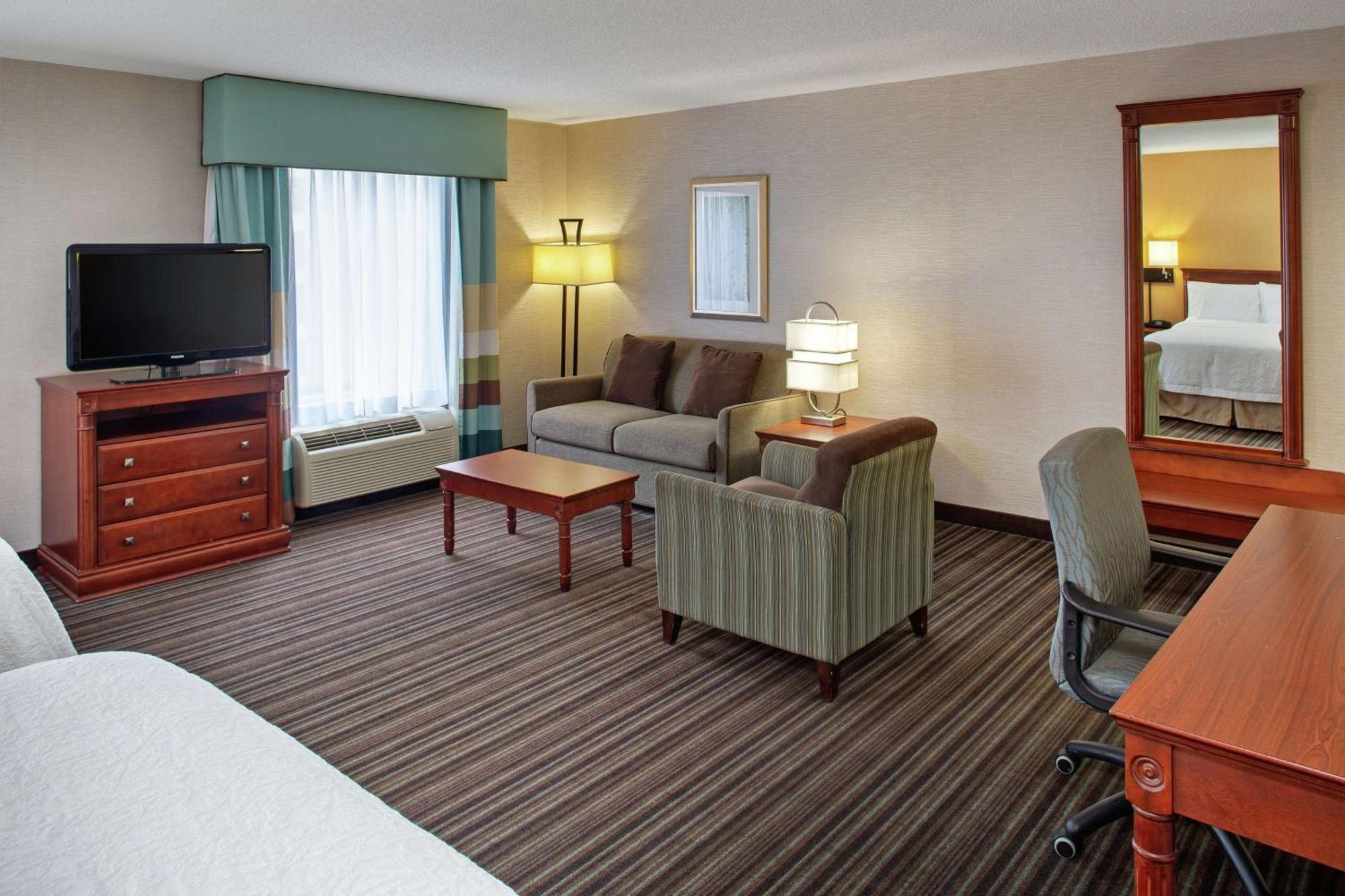 Hampton & By Hilton Toronto Airport Hotel Mississauga