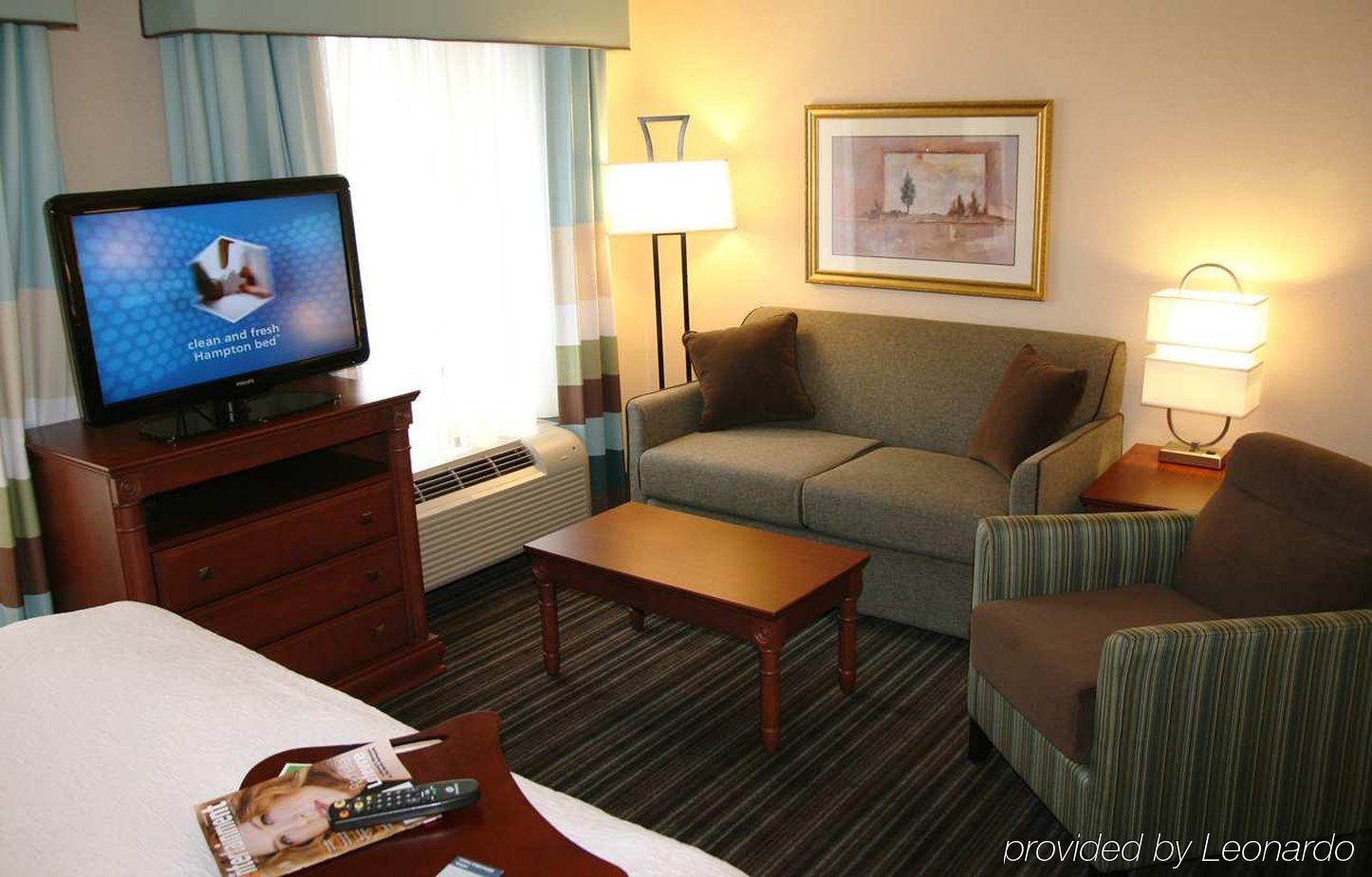 Hampton & By Hilton Toronto Airport 3*
