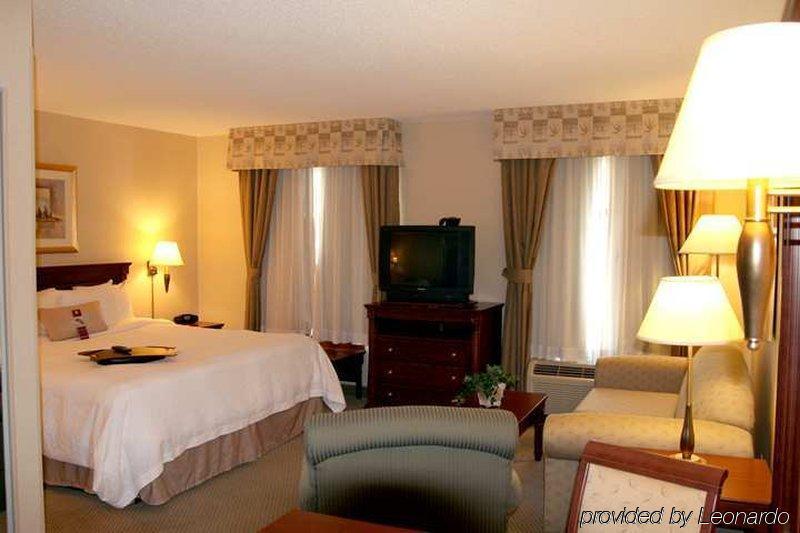 Hampton & By Hilton Toronto Airport Hotel