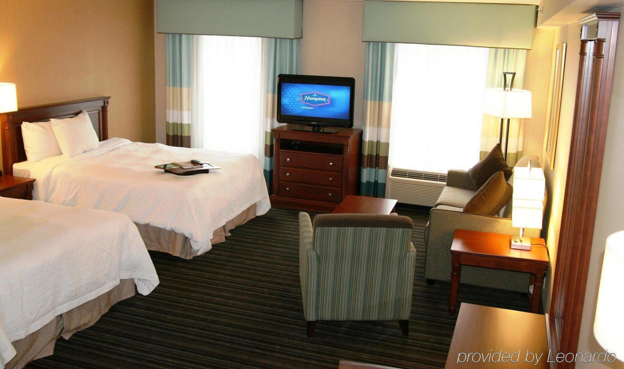 Hampton & By Hilton Toronto Airport Mississauga
