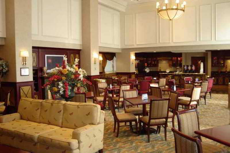 Hampton & By Hilton Toronto Airport Hotel Mississauga